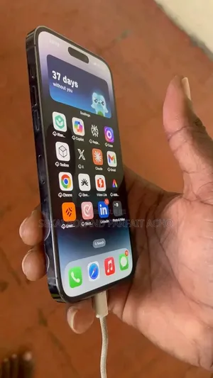 Nouveau Apple iPhone 14 Pro Max 256 GB Noir