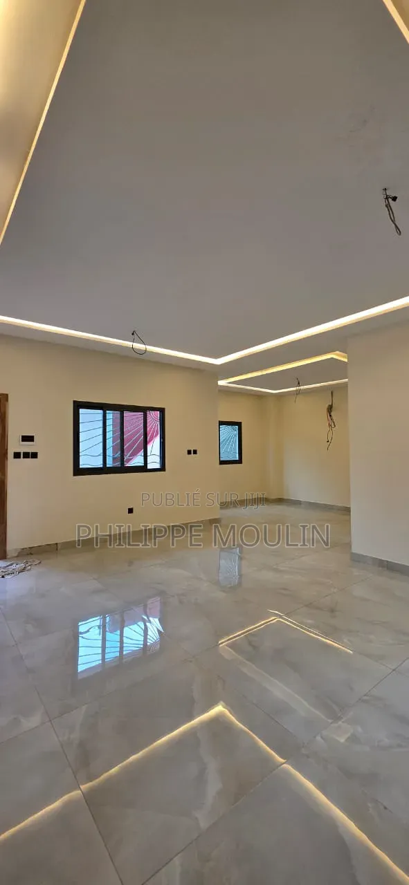 4chbre Duplex dans Modeste, Cocody à Louer