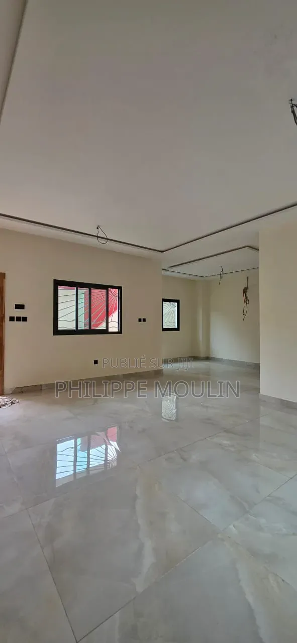 4chbre Duplex dans Modeste, Cocody à Louer