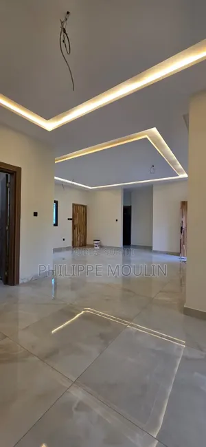 4chbre Duplex dans Modeste, Cocody à Louer