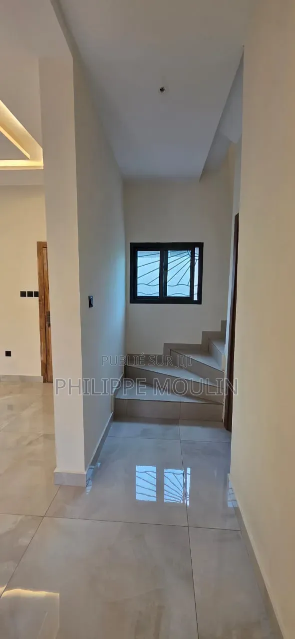 4chbre Duplex dans Modeste, Cocody à Louer