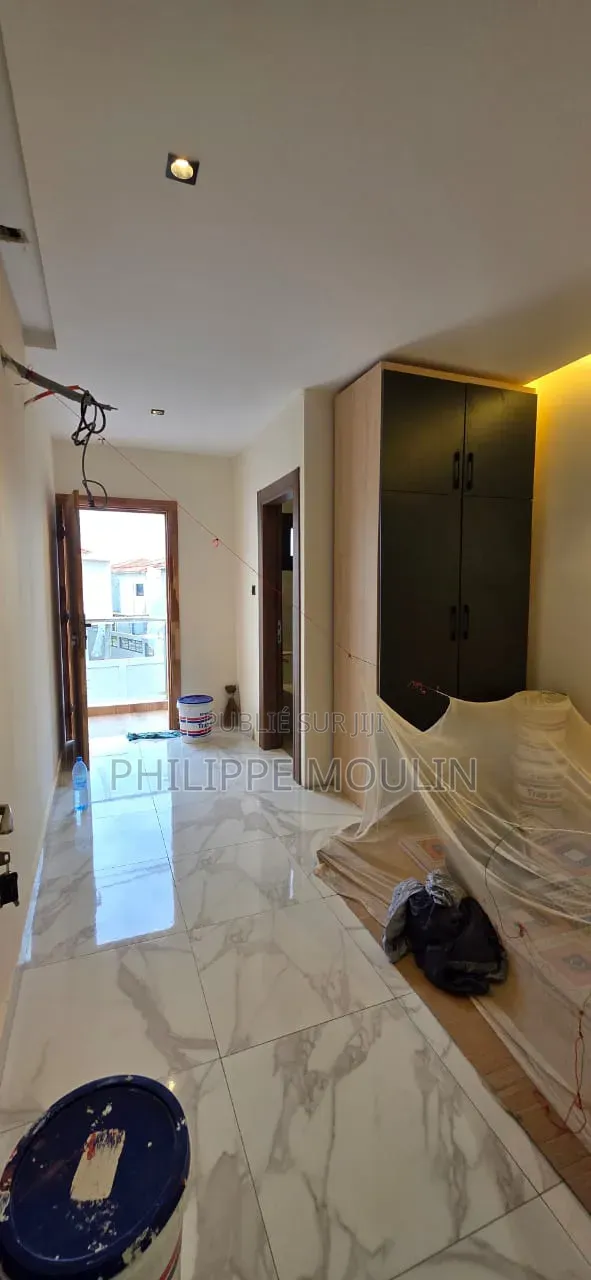 4chbre Duplex dans Modeste, Cocody à Louer