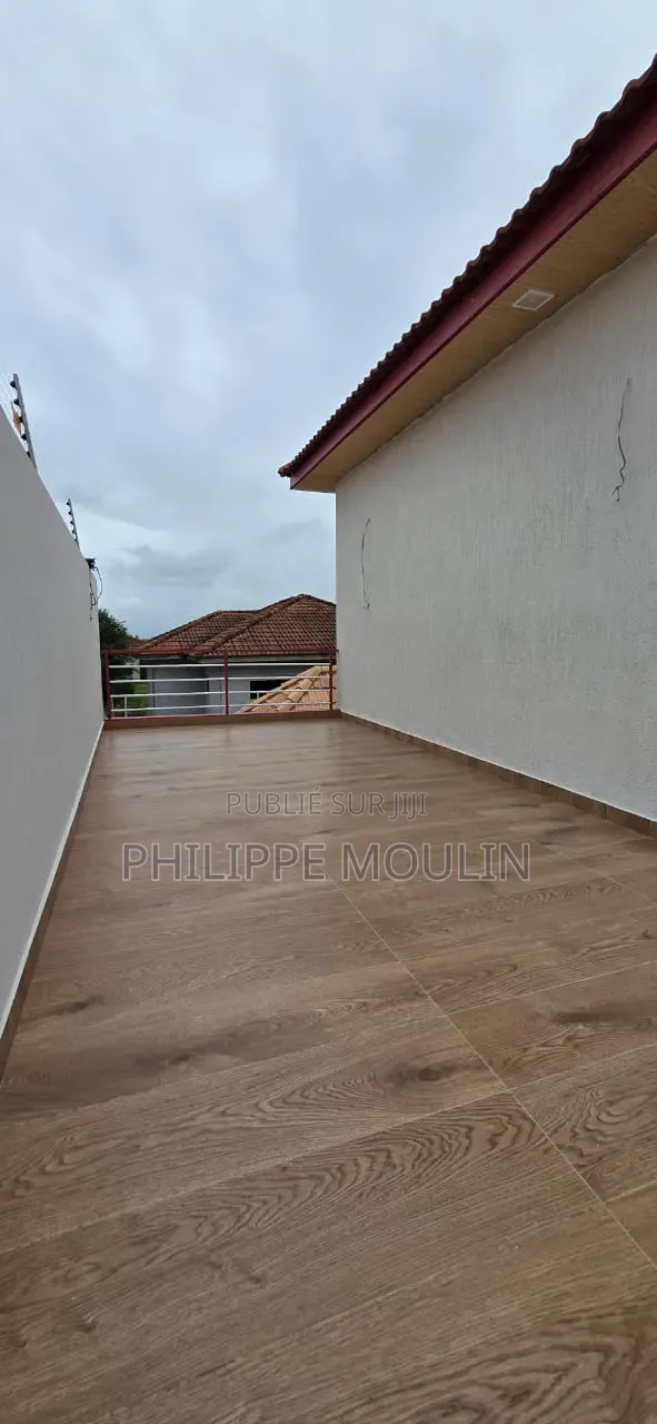 4chbre Duplex dans Modeste, Cocody à Louer