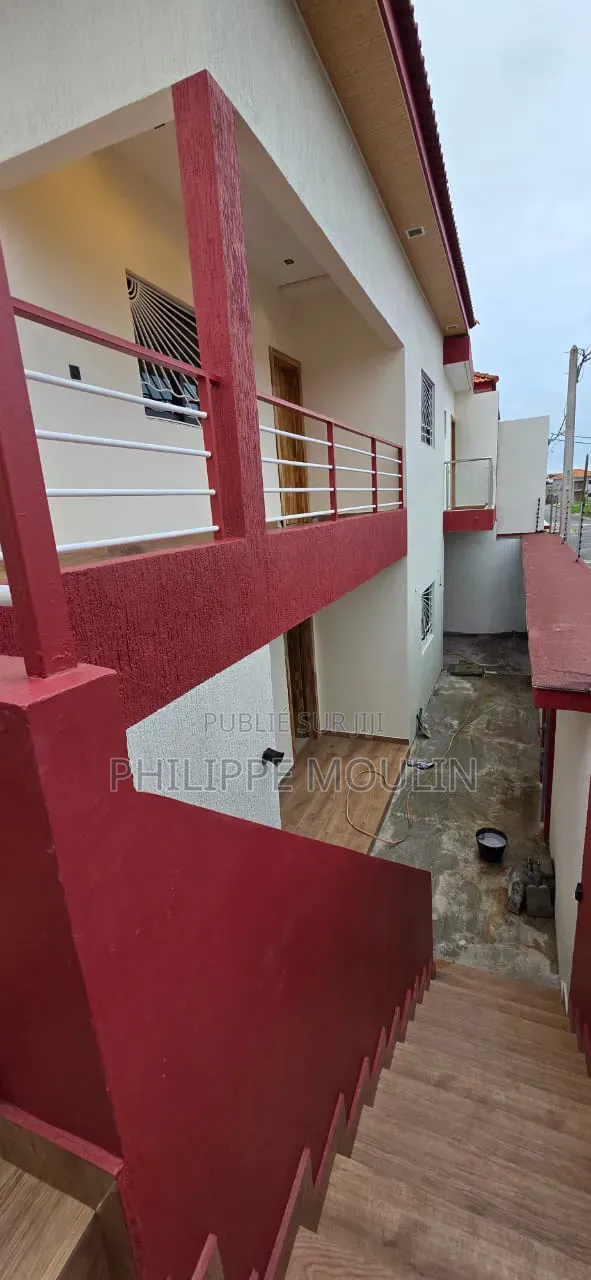 4chbre Duplex dans Modeste, Cocody à Louer