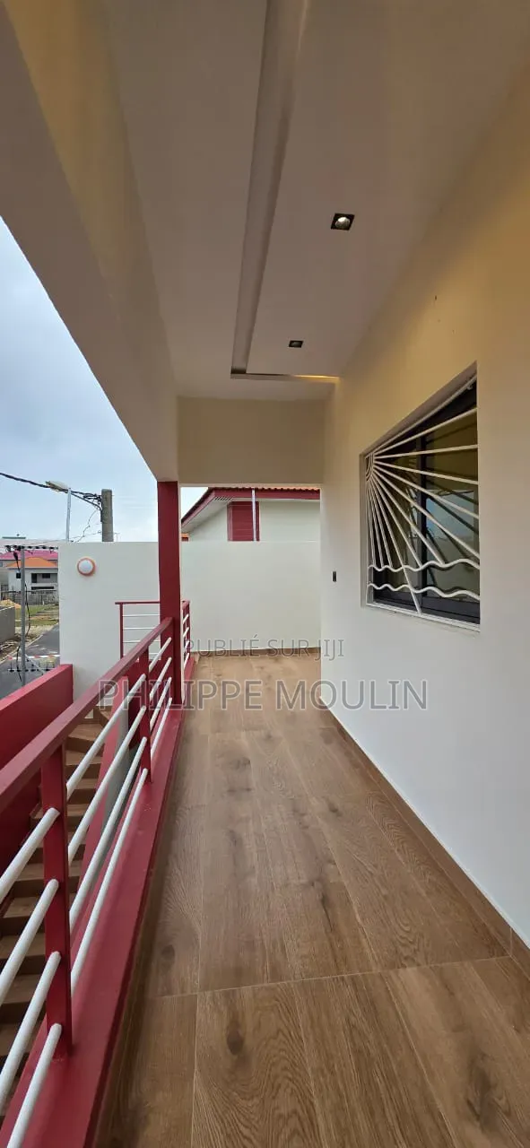 4chbre Duplex dans Modeste, Cocody à Louer