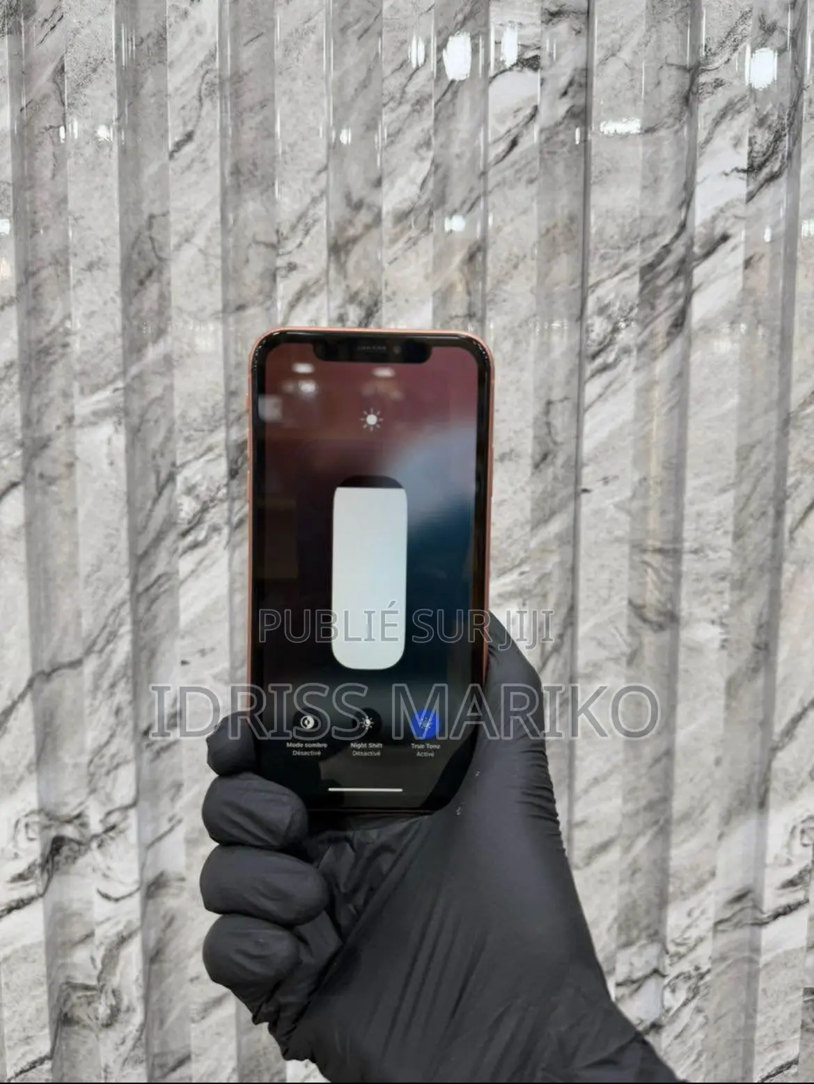 Nouveau Apple iPhone XR 64 GB Orange