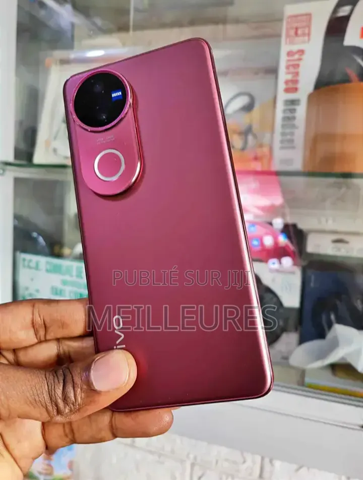 Nouveau Vivo V50 512 GB Rouge