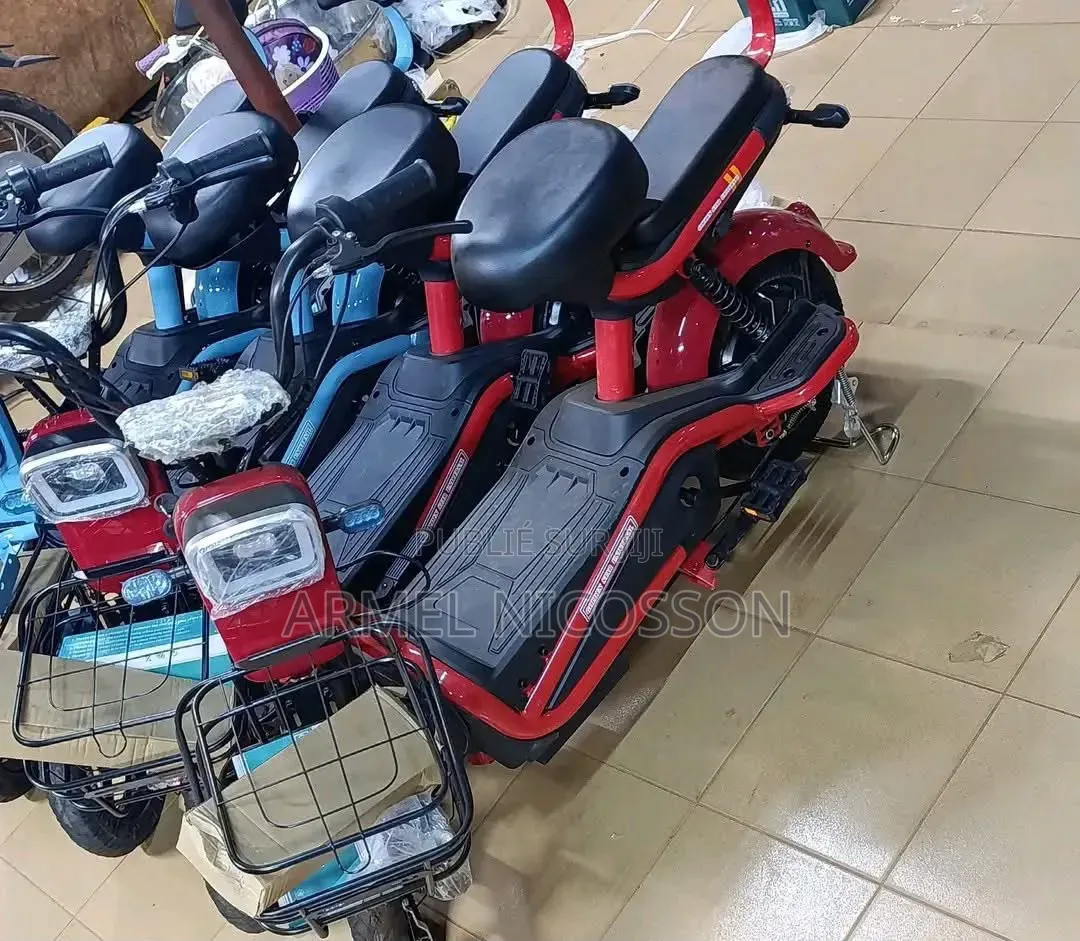 Nouveau Yamaha Crux 2022 Rouge