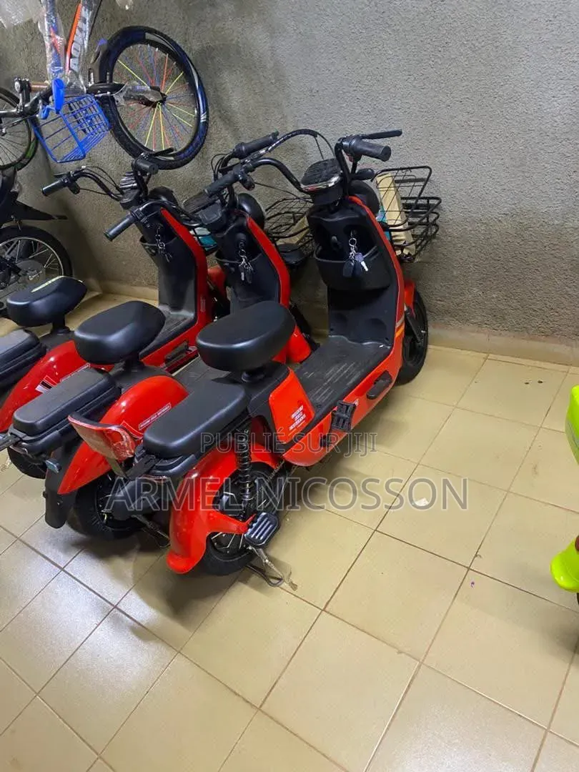 Nouveau Yamaha Crux 2022 Rouge