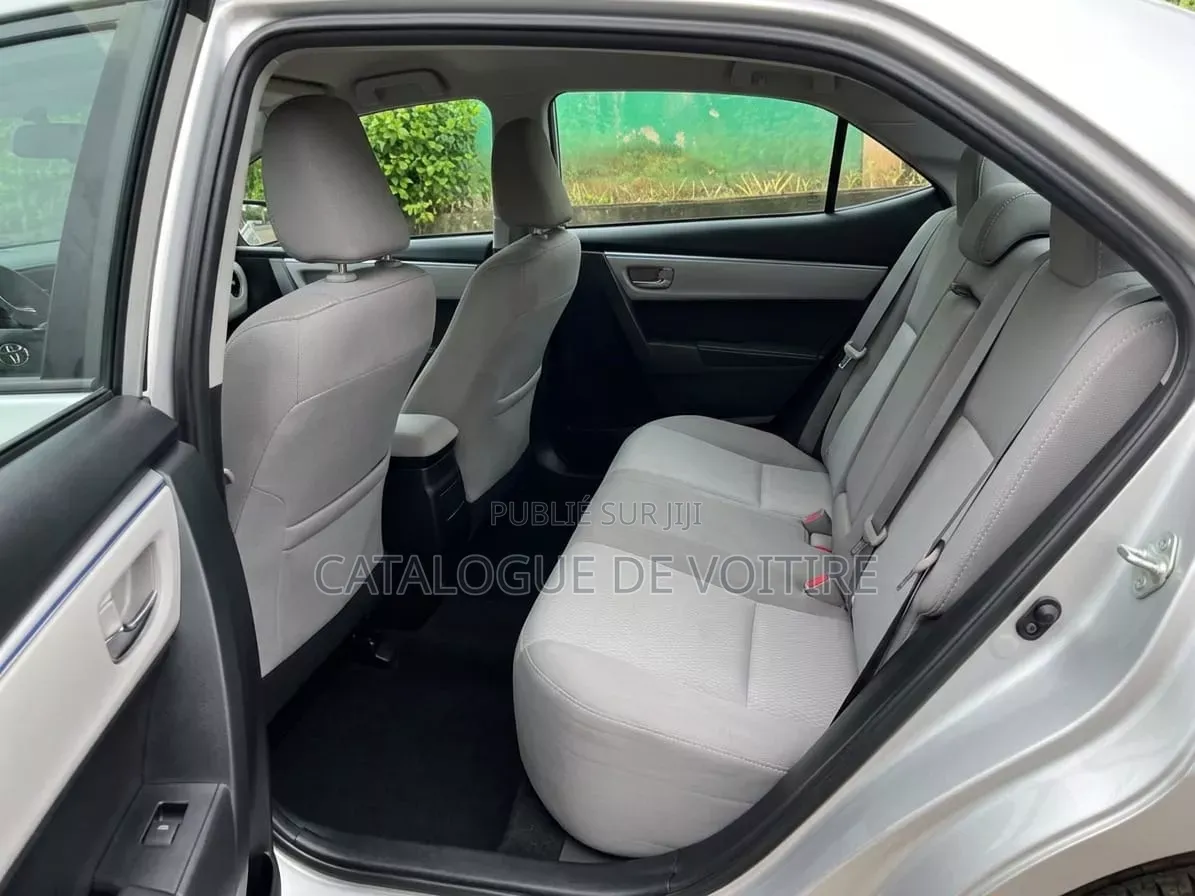 Toyota Corolla 2017 Gris