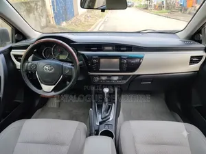 Toyota Corolla 2017 Gris