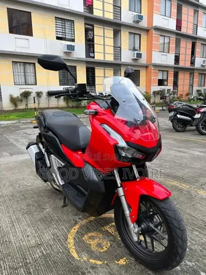 Nouveau Yamaha YBR125 2023 Blanc