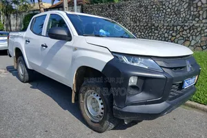 Mitsubishi L200 2022 Blanc