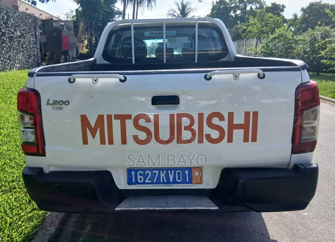 Mitsubishi L200 2022 Blanc