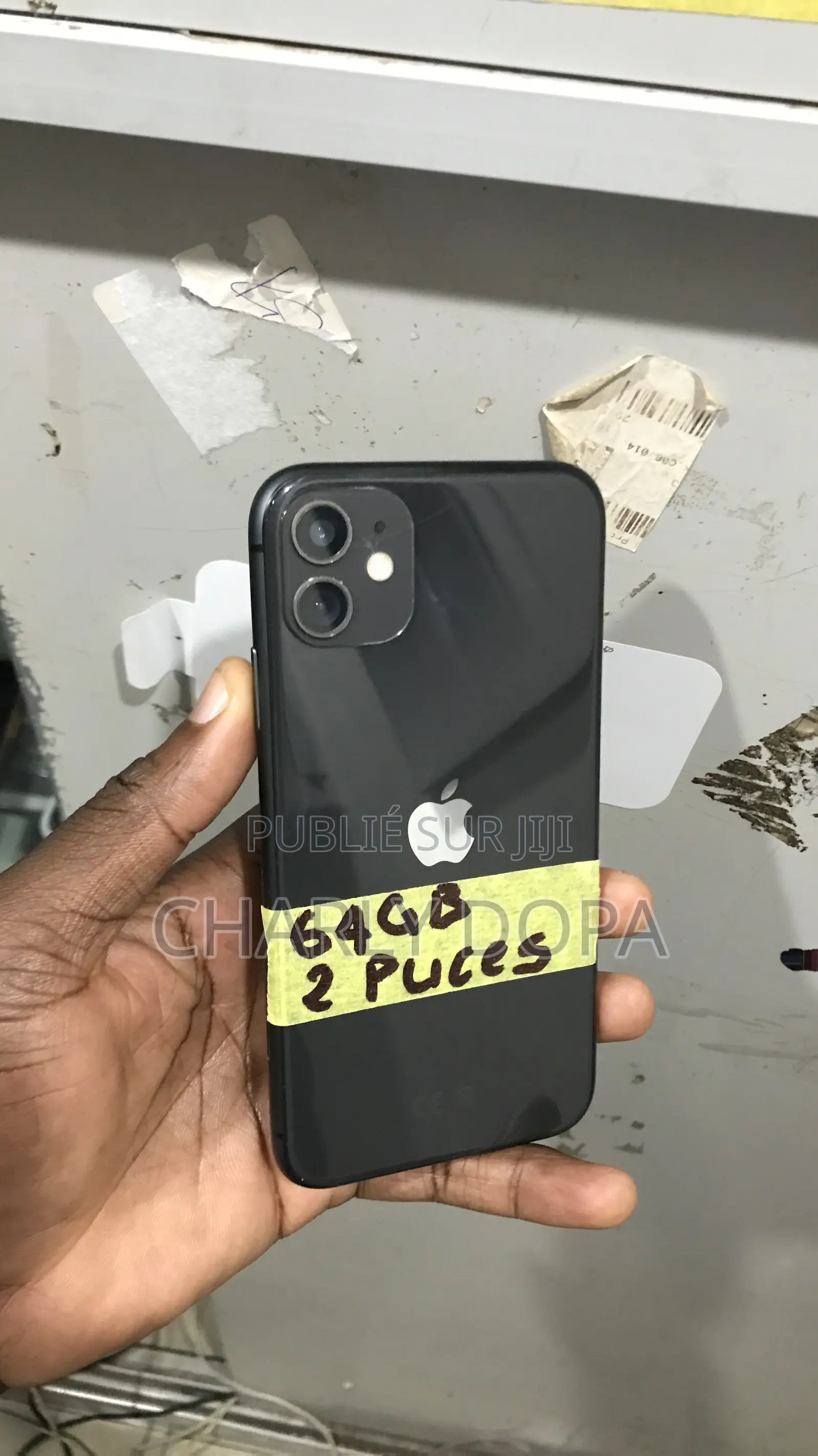 Apple iPhone 11 64 GB Noir