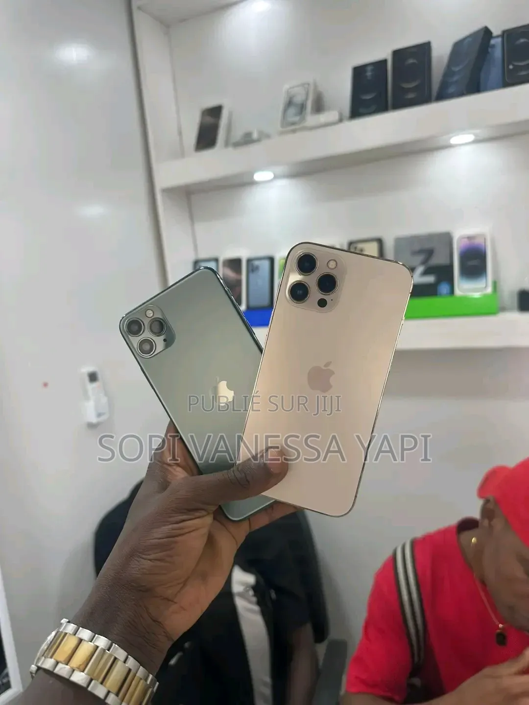 Nouveau Apple iPhone 12 Pro Max 256 GB Doré