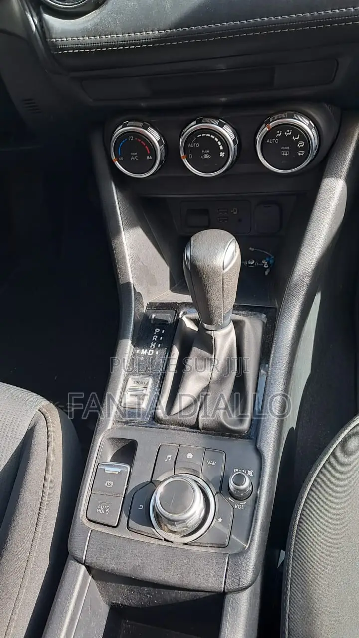 Mazda 3 2021 Gris