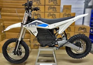 Nouveau Yamaha Crux 2023 Blanc
