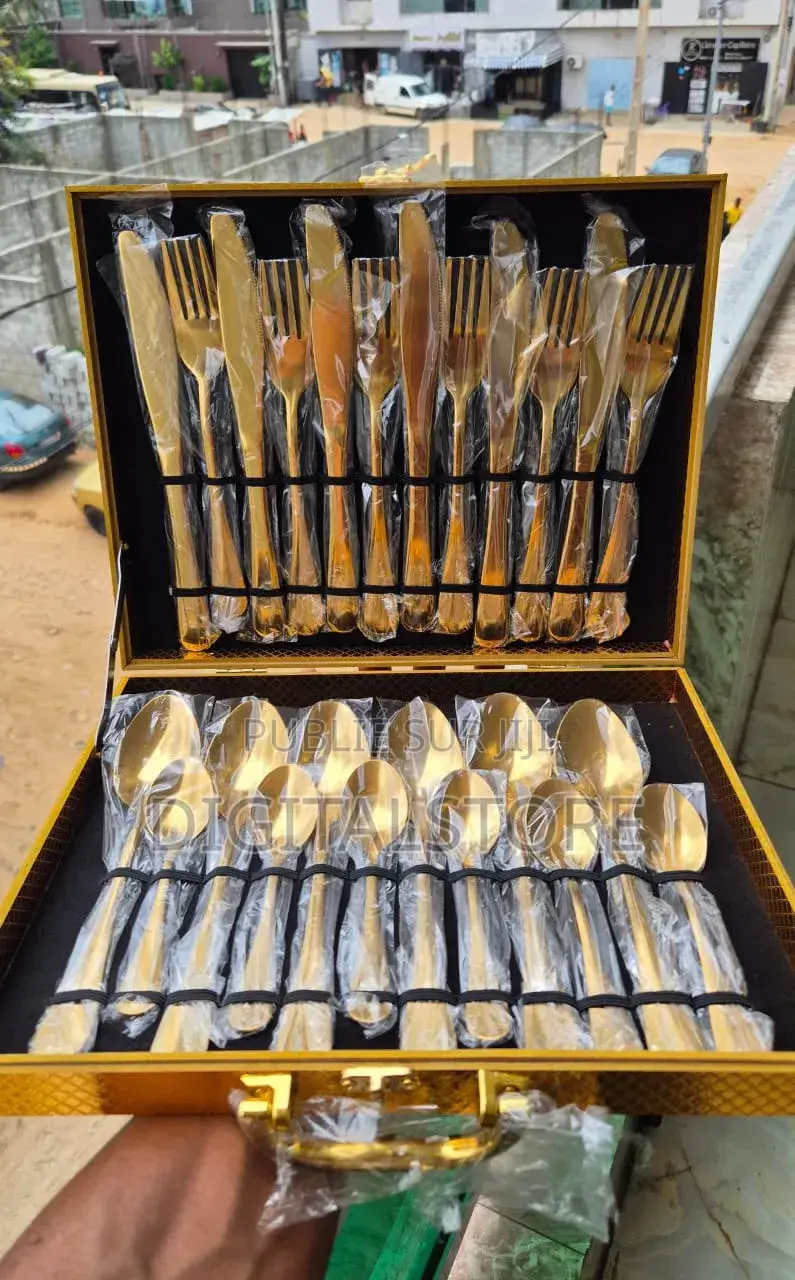 Ensemble De Couvert