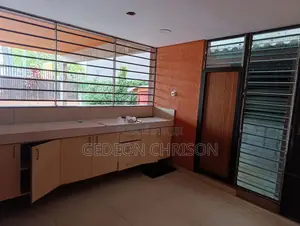 4chbre Villa dans Cocody à Louer