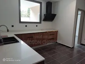 4chbre Duplex dans Cocody à Louer