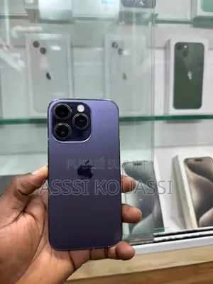 Nouveau Apple iPhone 14 Pro 1 TB Noir