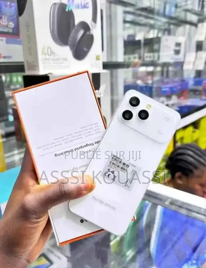 Nouveau Tecno Spark 40 256 GB Blanc
