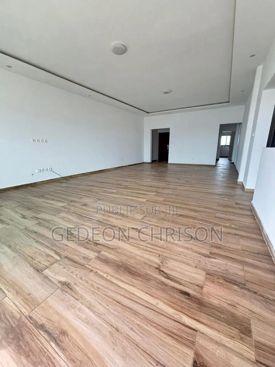 3chbre Appartement dans Cocody à Vendre
