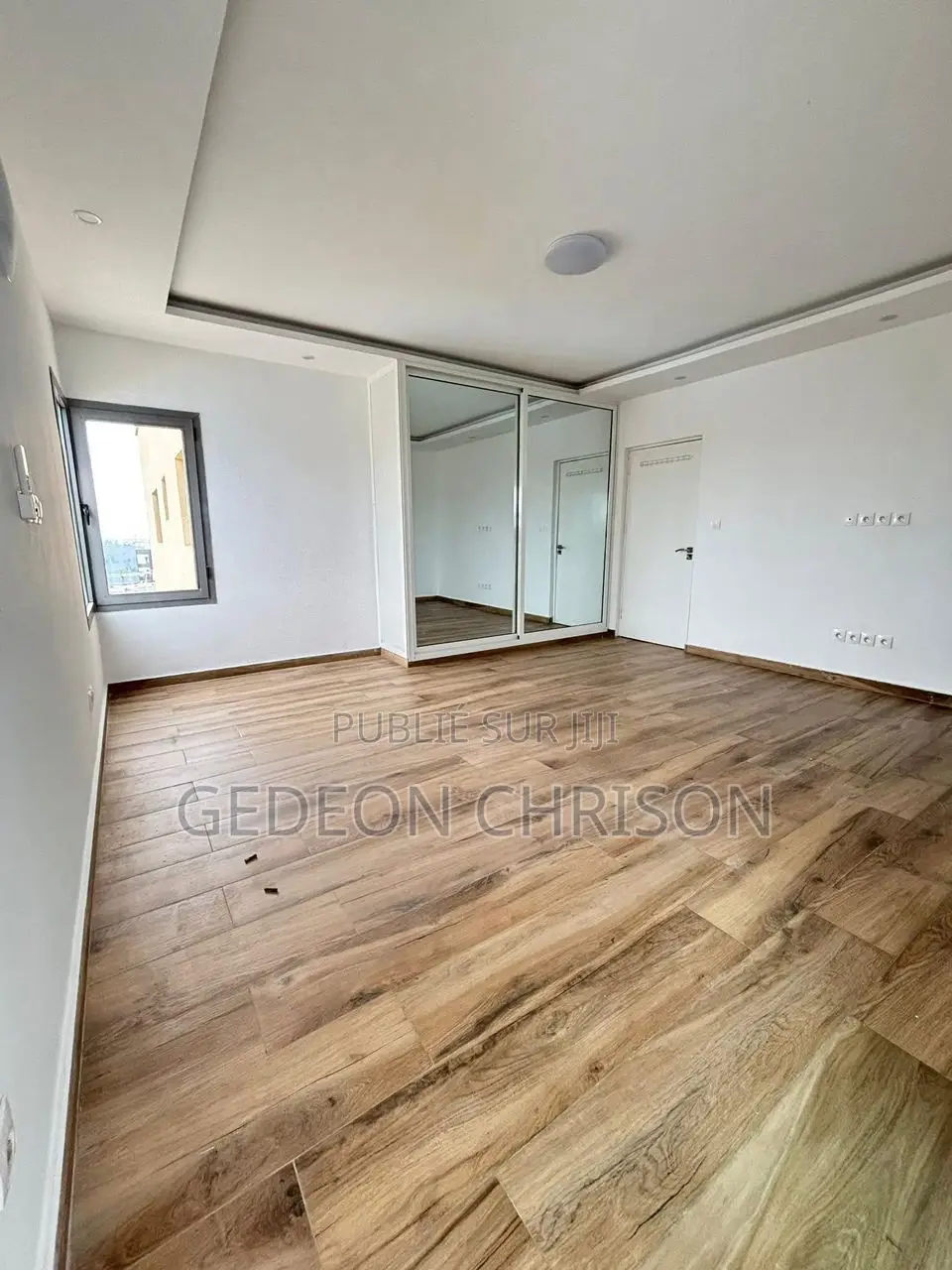 3chbre Appartement dans Cocody à Vendre