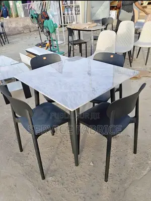 Table a Mange