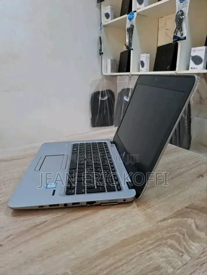 Ordinateur de bureau Lenovo ideacentre 510A 256GB Intel Xeon eMMC 256GB