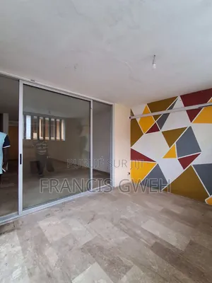 5chbre Duplex dans Francis Gweh, Cocody à Louer