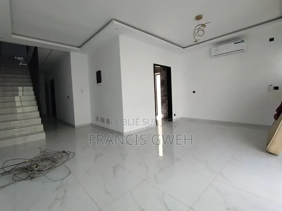 4chbre Duplex dans Francis Gweh, Cocody à Vendre