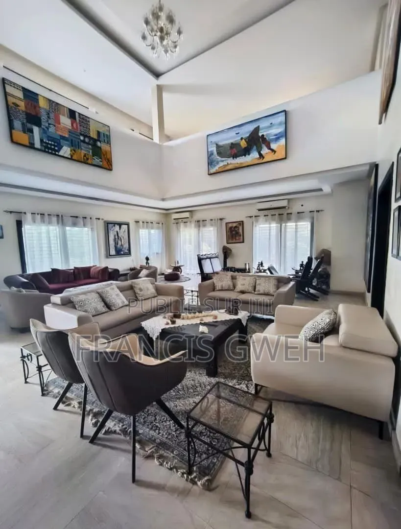5chbre Duplex dans Francis Gweh, Cocody à Vendre