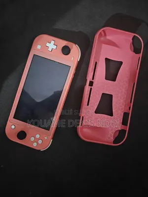 Nintendo Switch Lite Craqué