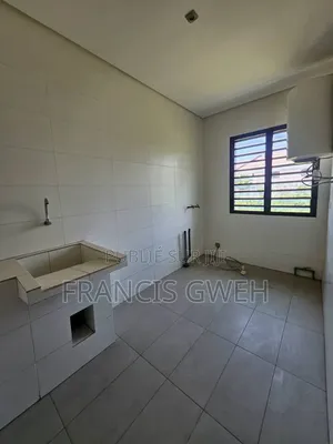 3chbre Appartement dans Francis Gweh, Cocody à Louer