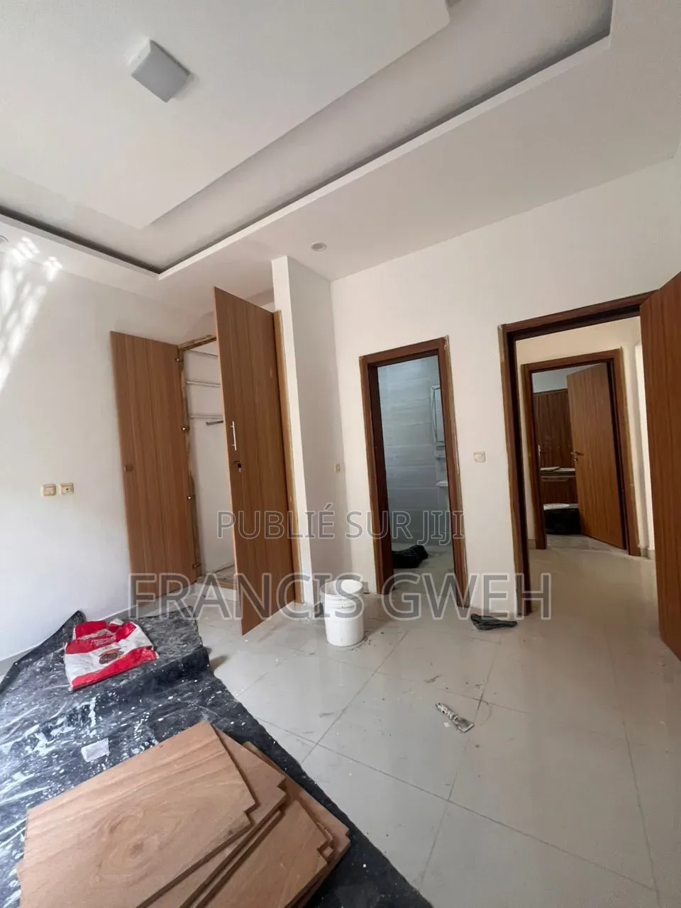 4chbre Duplex dans Francis Gweh, Cocody à Louer