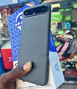 Nouveau Tecno Spark Slim 256 GB Gris