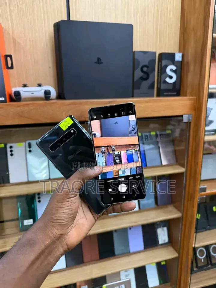 Nouveau Samsung Galaxy S10 Plus 128 GB Autre
