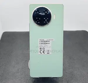 Nouveau Tecno Spark 20 Pro Plus 256 GB Vert