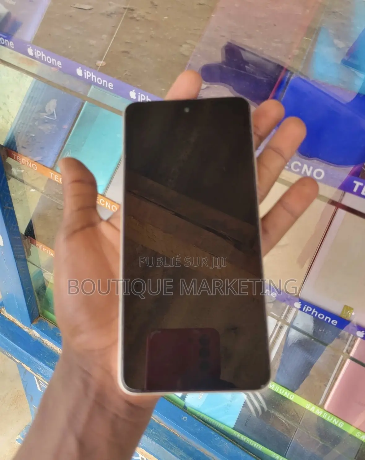 Nouveau Infinix Smart 8 64 GB Jaune