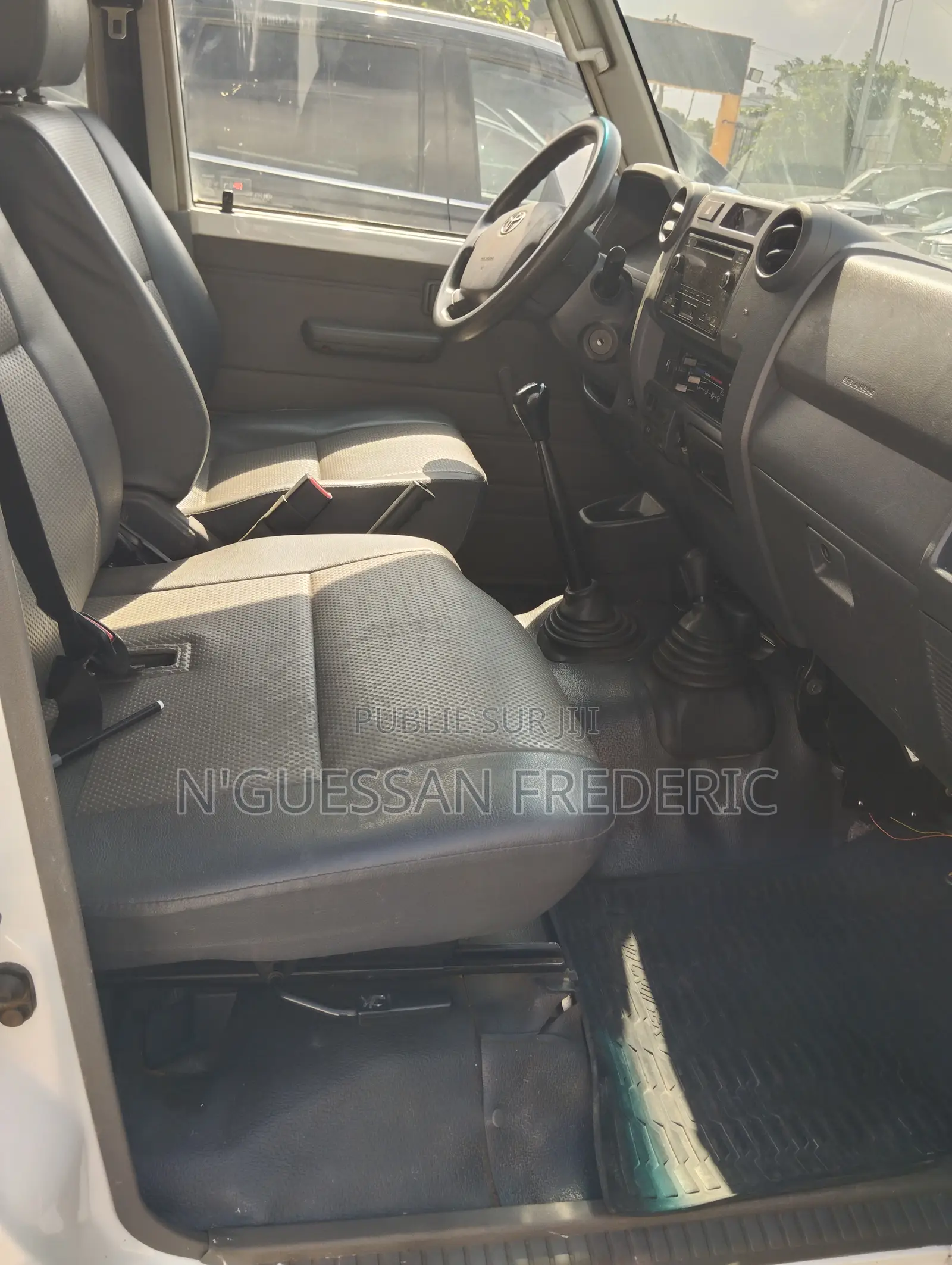 Toyota Land Cruiser 79 Series 2018 Blanc
