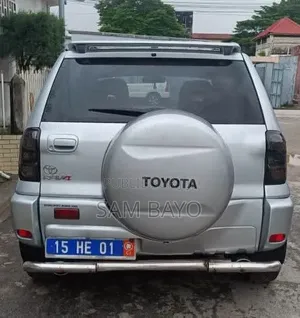 Toyota RAV4 Automatic 2003 Gris