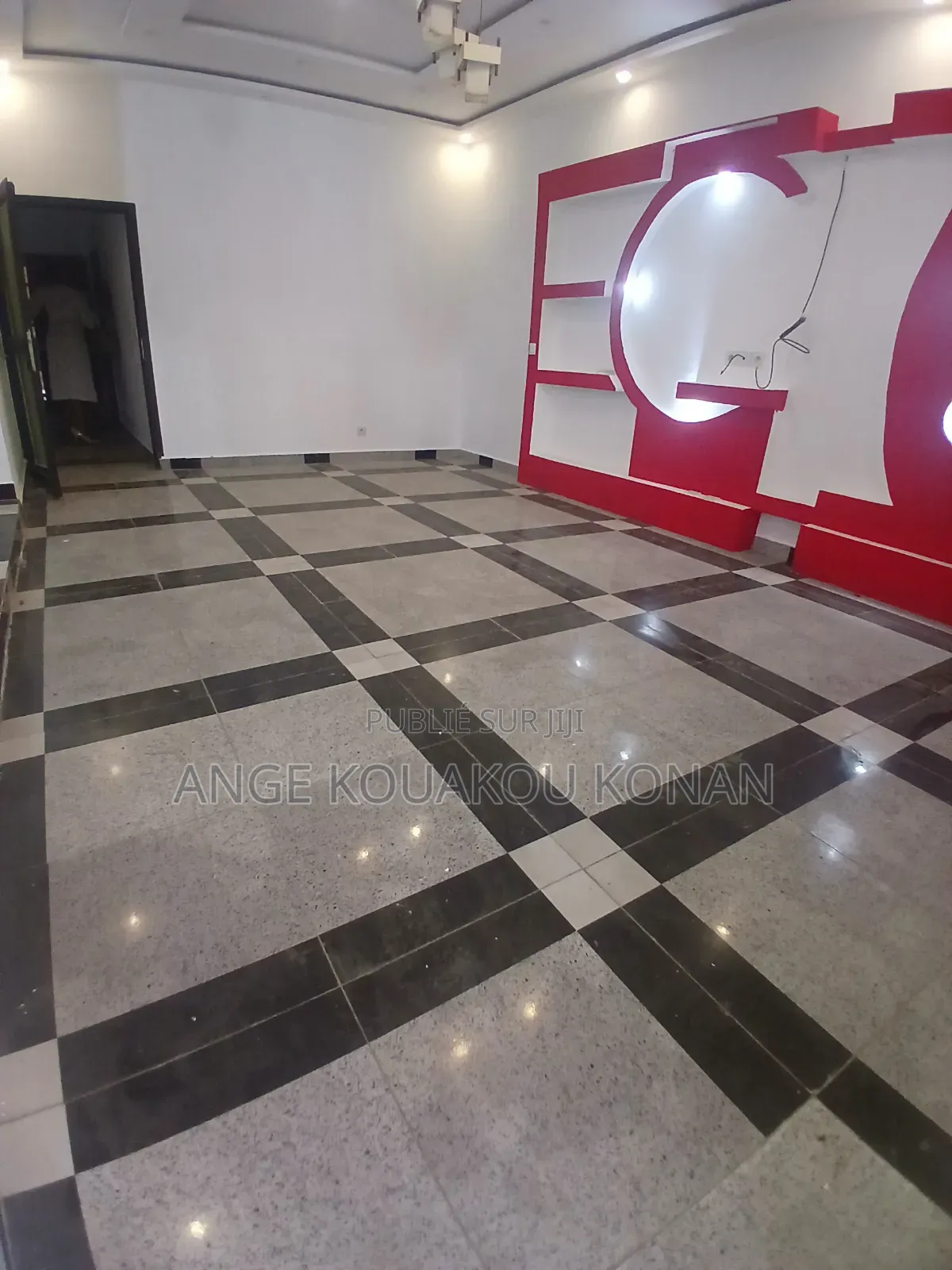4chbre Duplex dans Ange Immobilier, Cocody à Louer