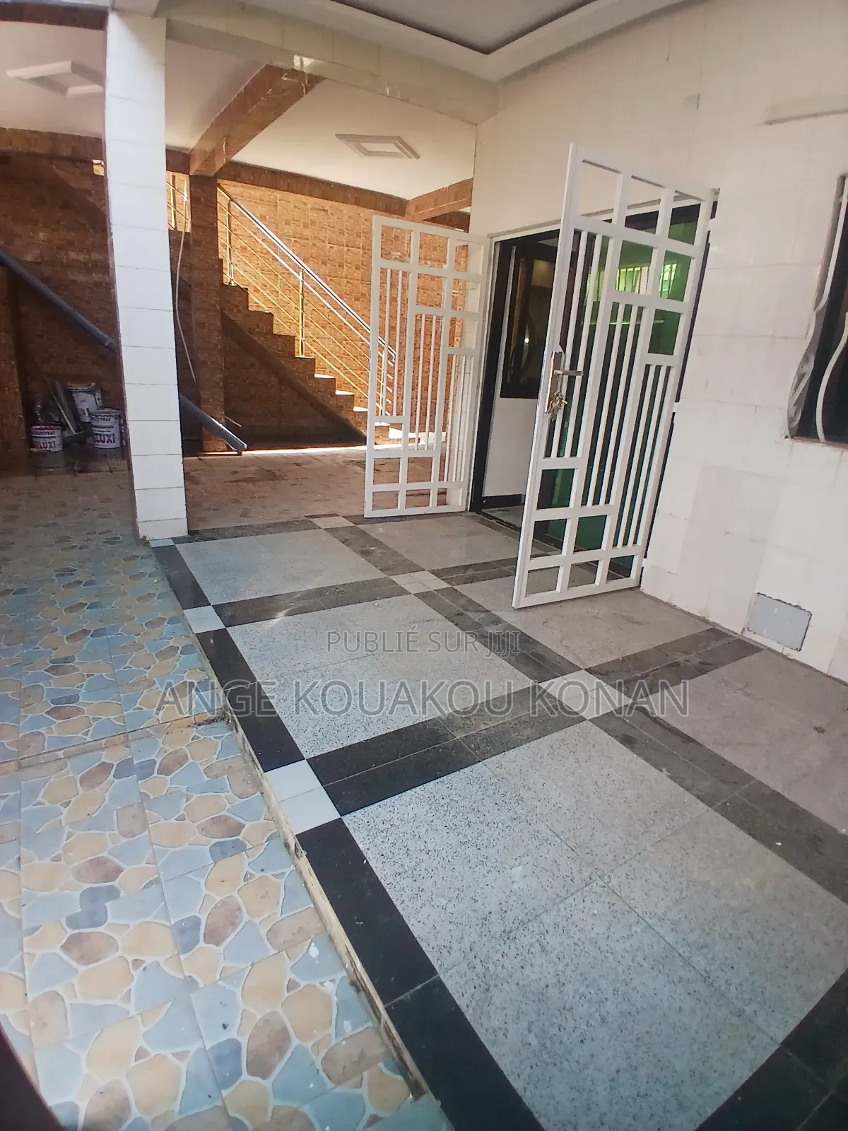 4chbre Duplex dans Ange Immobilier, Cocody à Louer