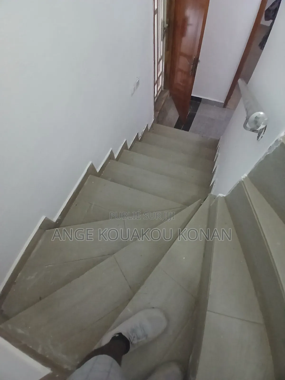 4chbre Duplex dans Ange Immobilier, Cocody à Louer