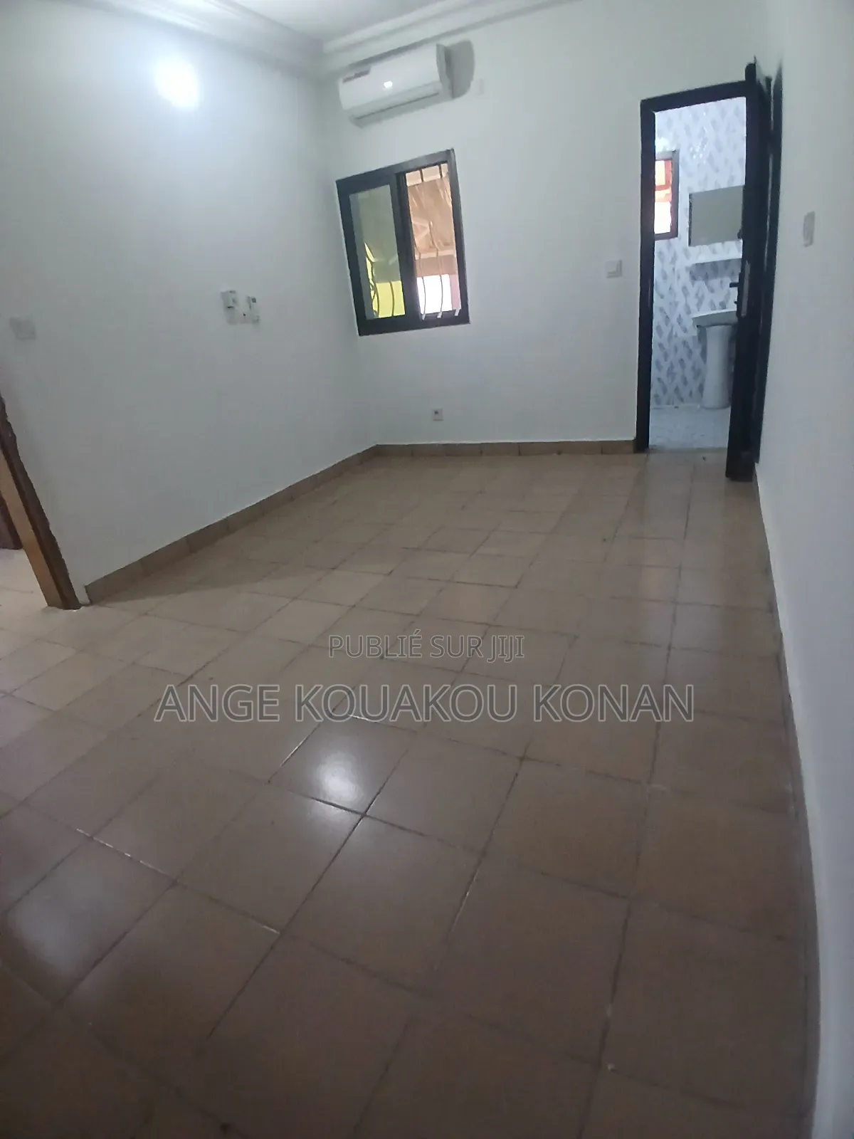 4chbre Duplex dans Ange Immobilier, Cocody à Louer