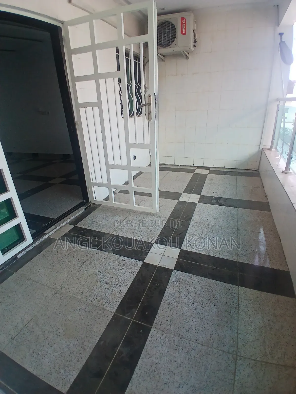 4chbre Duplex dans Ange Immobilier, Cocody à Louer