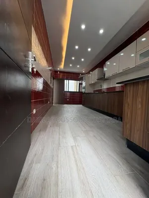 5chbre Duplex dans Ouattara Dabil, Cocody à Louer