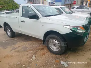 Mitsubishi L200 Club Cab 2.2 4WD 2016 Blanc